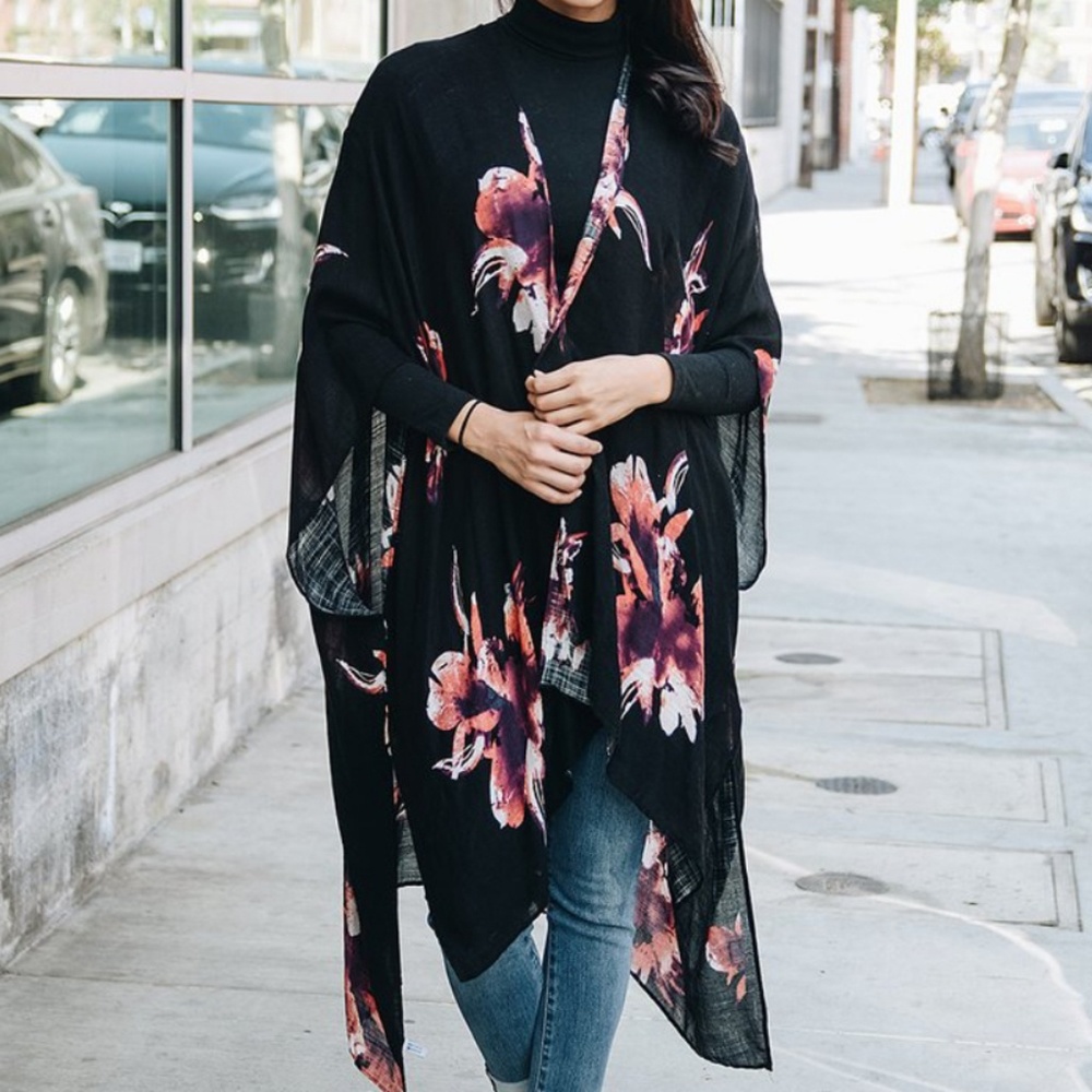 Black & Red Floral Open Kimono